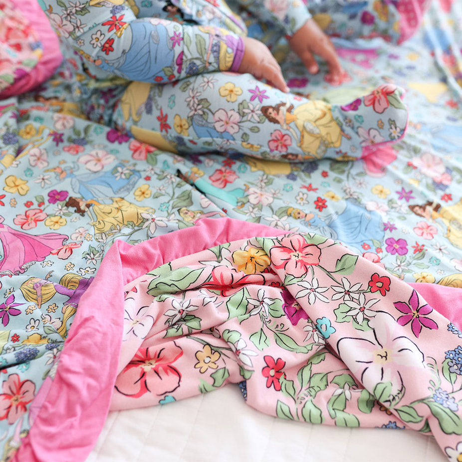 Disney Princesses & Princess Floral Ruffled Luxe Patoo® Blanket