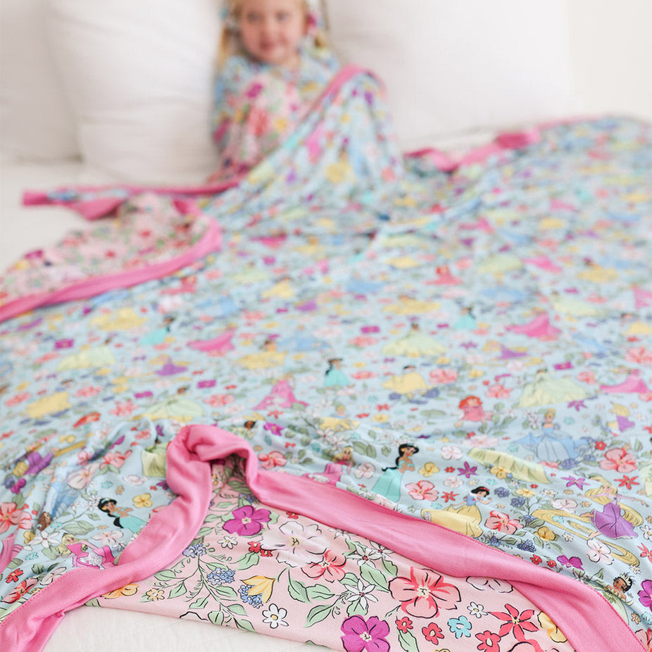 Disney Princesses & Princess Floral Grand Luxe Patoo® Blanket