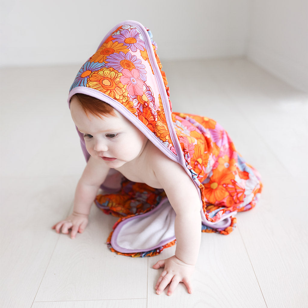 Meadow Ruffled Hooded Towel