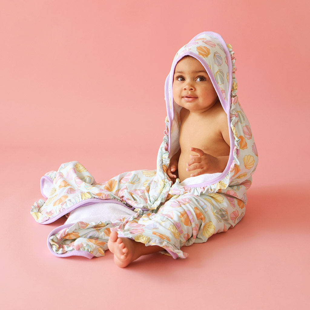 Shelly Ruffled Hooded Towel