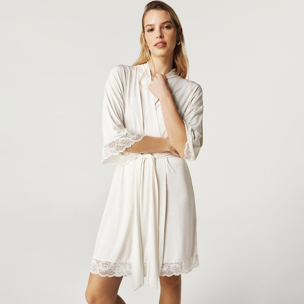 Egret Women's Lace Robe