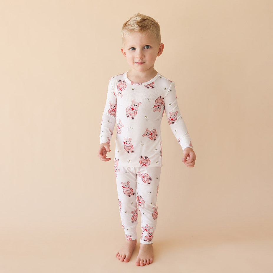 Theodoromeo Classic Pajama Set