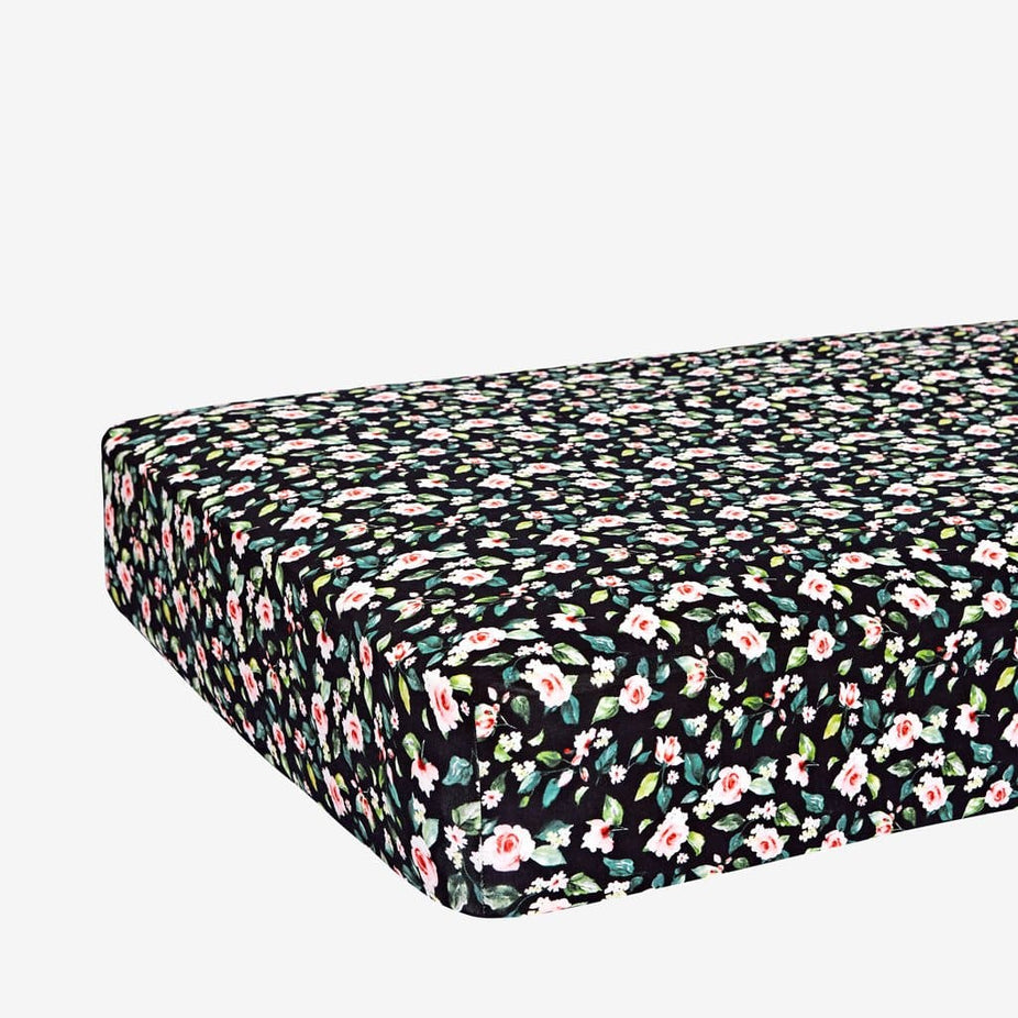 Lina Floral Crib Sheet