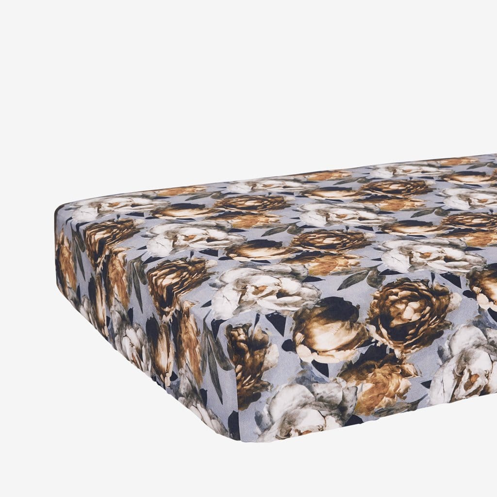 Paige Peony Crib Sheet