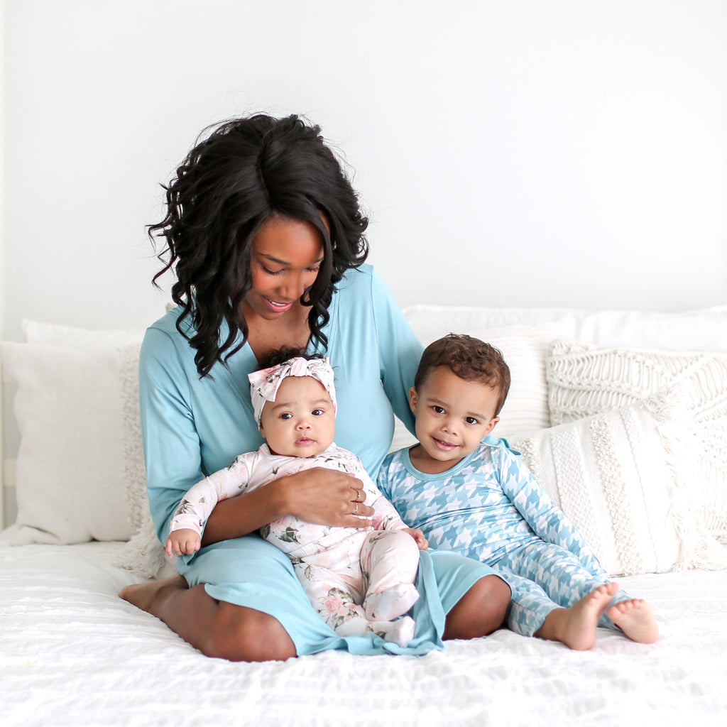 Posh-Peanut-Viscose-Bamboo-Stay-dry-fabric-reliably-chic-and-perfectly-practical-uniquely-designed-of-a-kind-mommy-robe in teal