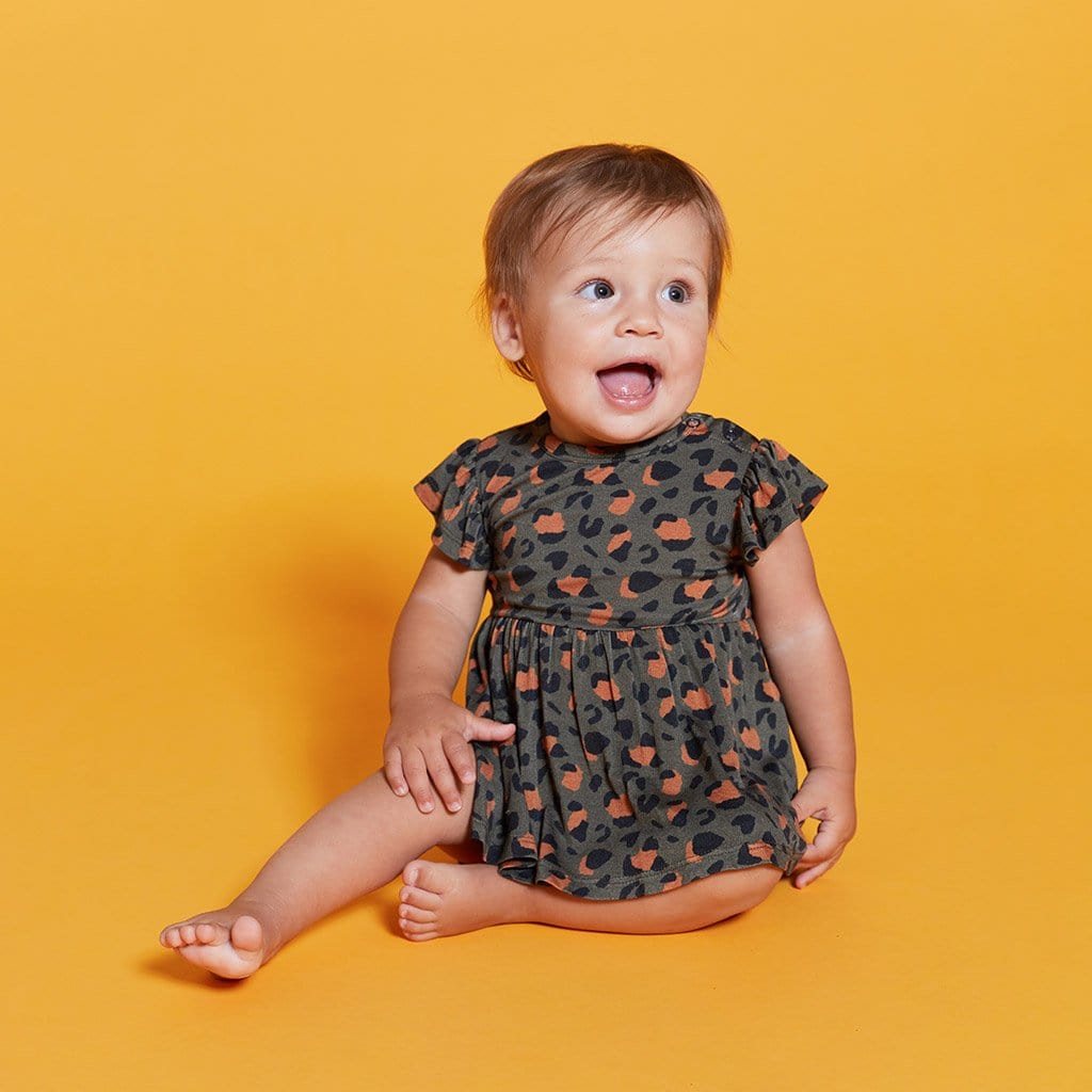 Baby on Eli Ruffled Cap Sleeve Peplum Ruffled Bummie Set