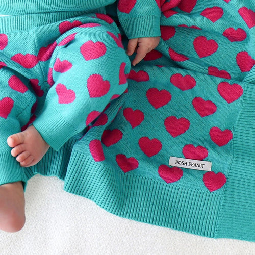 Queen of Hearts Jacquard Blanket