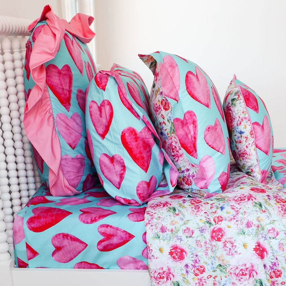 Queen of Hearts Deluxe Bedding Bundle
