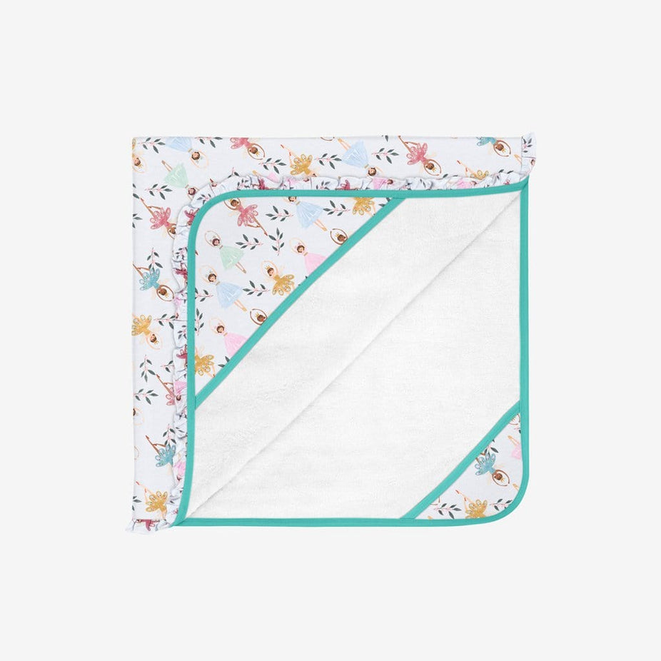 Noel Ruffled Hooded Towel