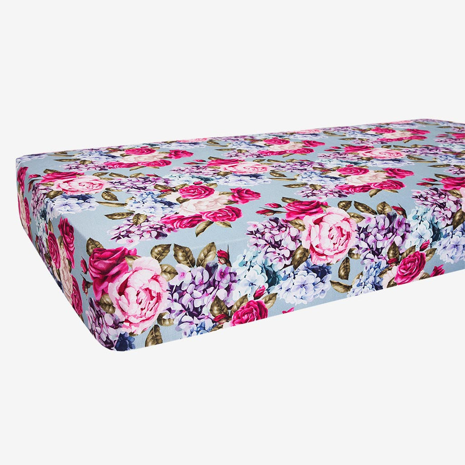 Lacey Crib Sheet