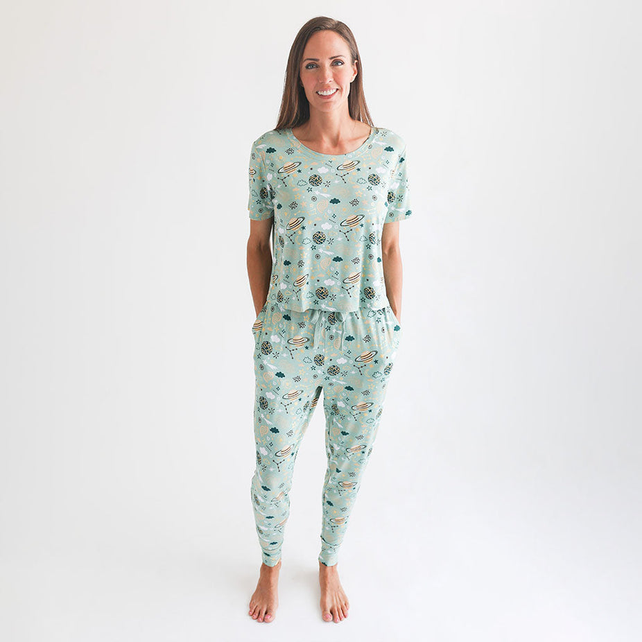 To The Stars Women's Short Sleeve Scoop Loungewear