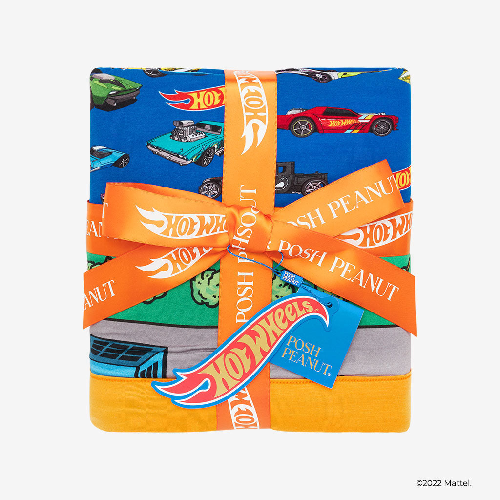 Hot Wheels™ & Hot Wheels™ Monsters Luxe Patoo® Blanket