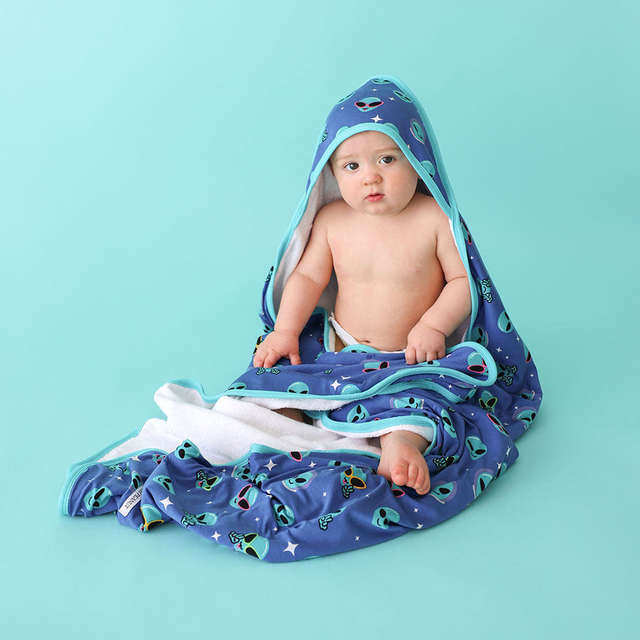 Area 51 Hooded Towel