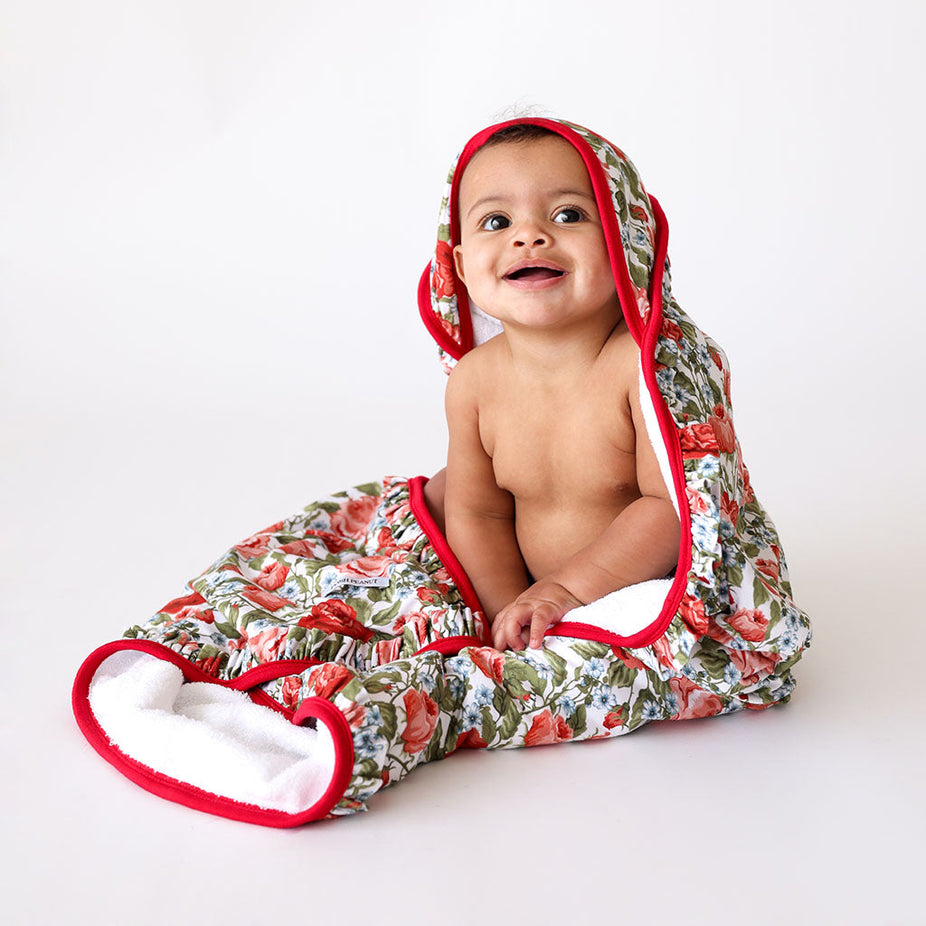 Alma Ruffled Hooded Towel