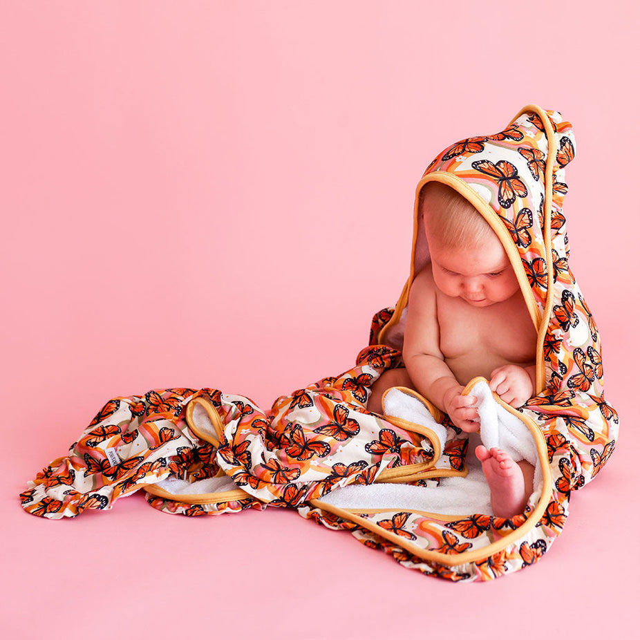 Bowie Ruffled Hooded Towel