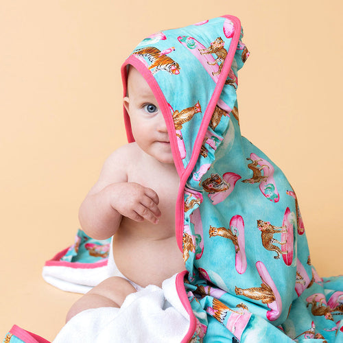 Kimmy Ruffled Hooded Towel