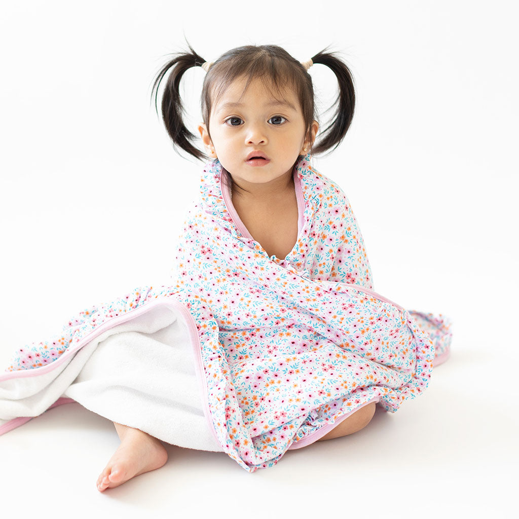 Steffi Ruffled Hooded Towel