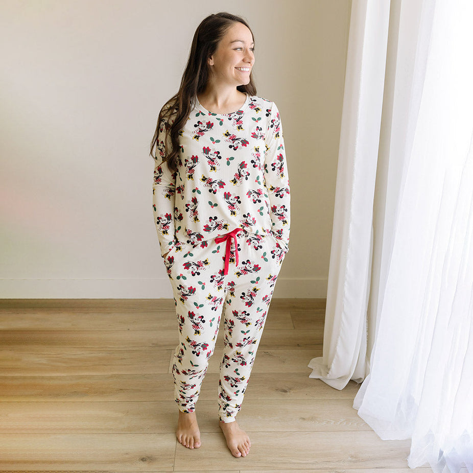 Disney Minnie Mouse Holiday Women's Long Sleeve Scoop Loungewear
