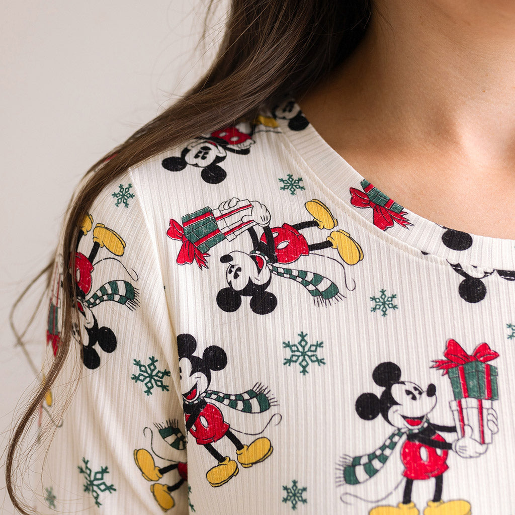 Disney Mickey Mouse Holiday Women's Scoop Tee