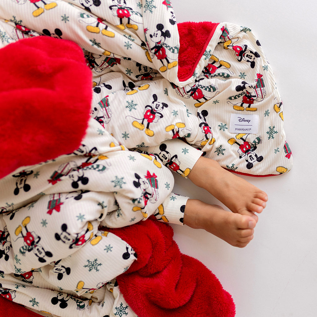 Disney Mickey Mouse Holiday Luxe Plush Patoo® Blanket