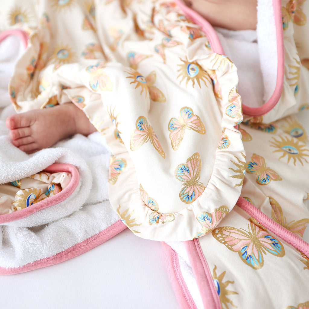 Pandora Ruffled Hooded Towel