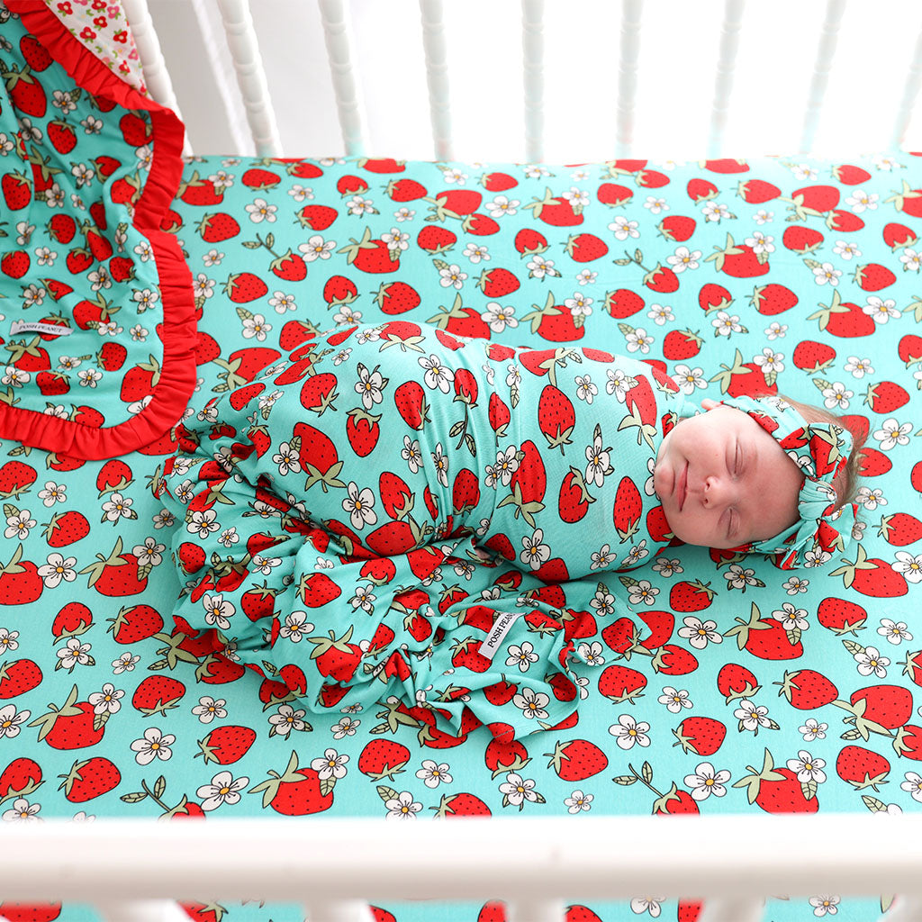 Happy Berry Crib Sheet
